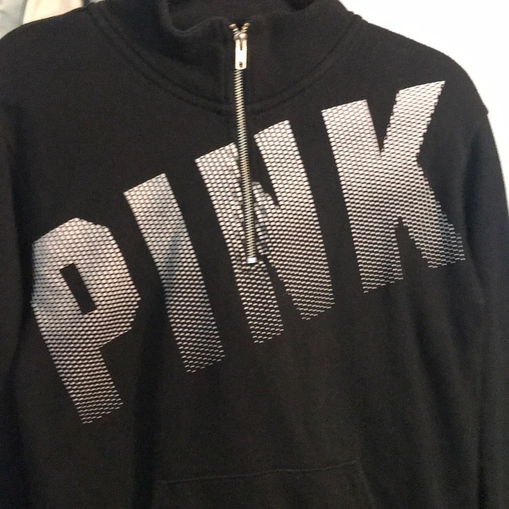 Pink pullover (s) - Picture 2 of 5